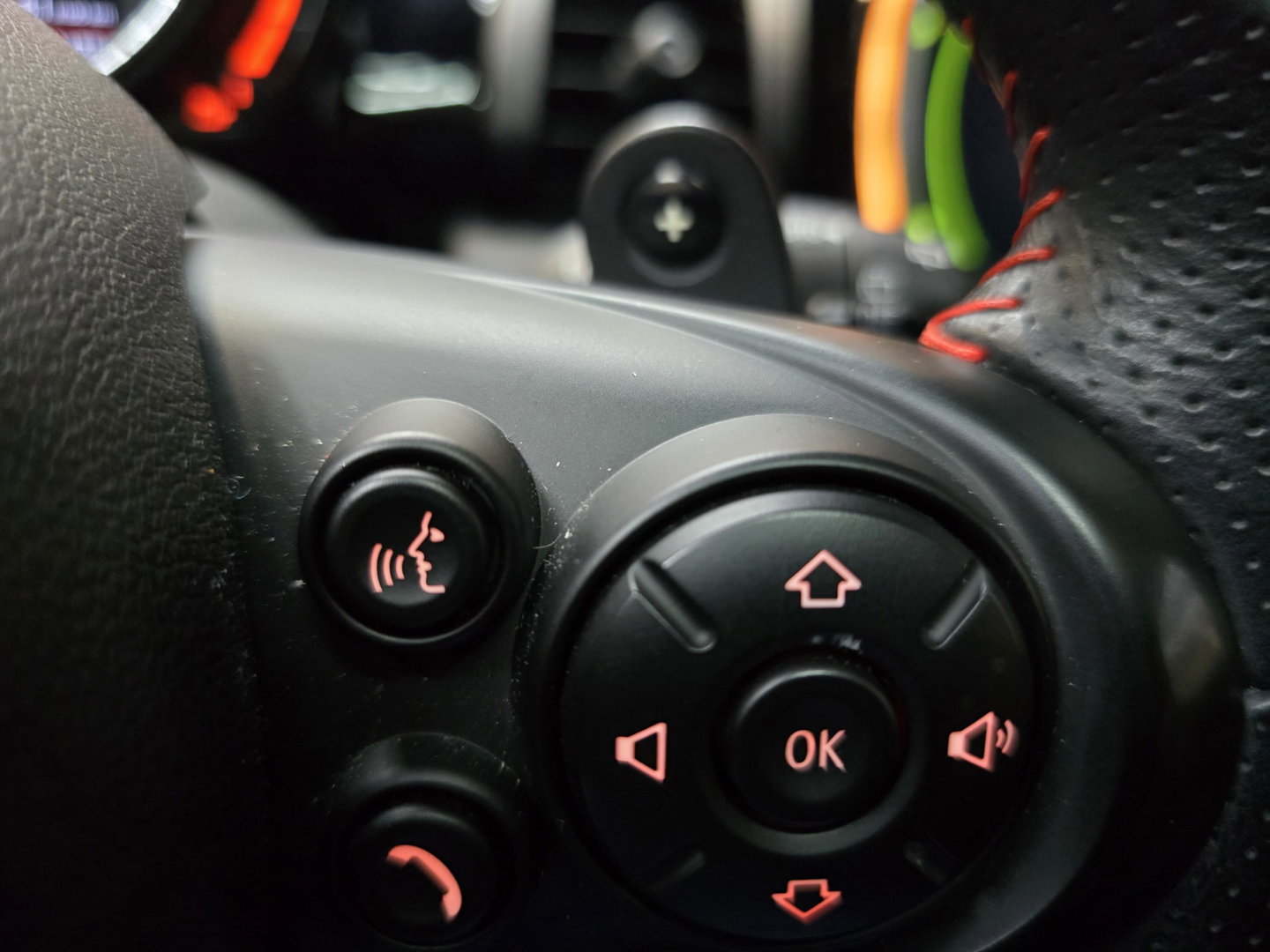 MINI Mini 2.0 John Cooper Works Chili Pano Leder LED HUD 18"LM