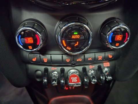 MINI Mini 2.0 John Cooper Works Chili Pano Leder LED HUD 18"LM