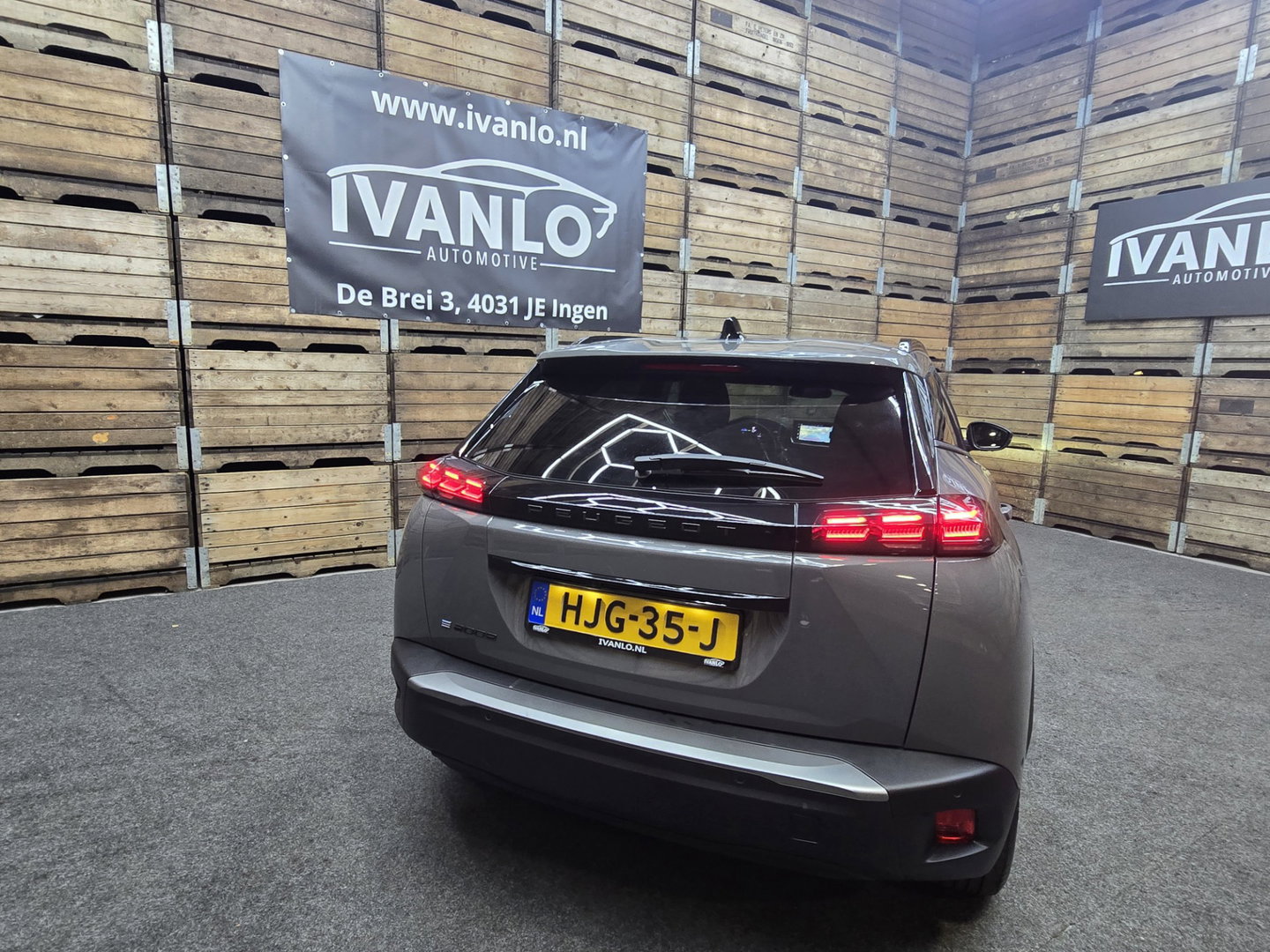Peugeot e-2008 EV Allure Avantage 54 kWh FL Carplay camera cruise pdc 17"LM