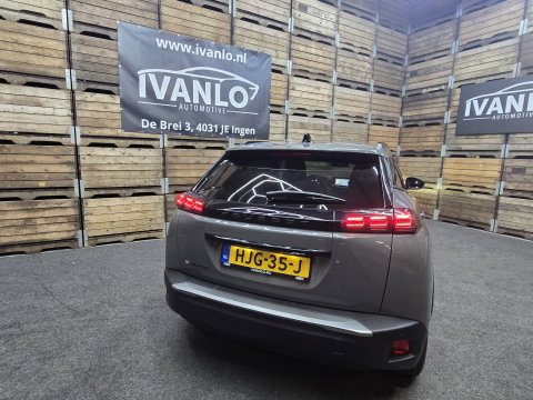 Peugeot e-2008 EV Allure Avantage 54 kWh FL Carplay camera cruise pdc 17"LM