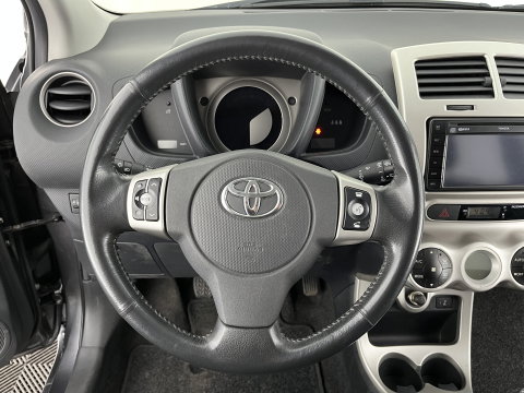 Toyota Urban Cruiser 1.3 VVT-i Dynamic *NAVI-FULLMAP | KEYLESS | ECC | PRIVACY-GLASS | TOWBAR | 16''ALU*