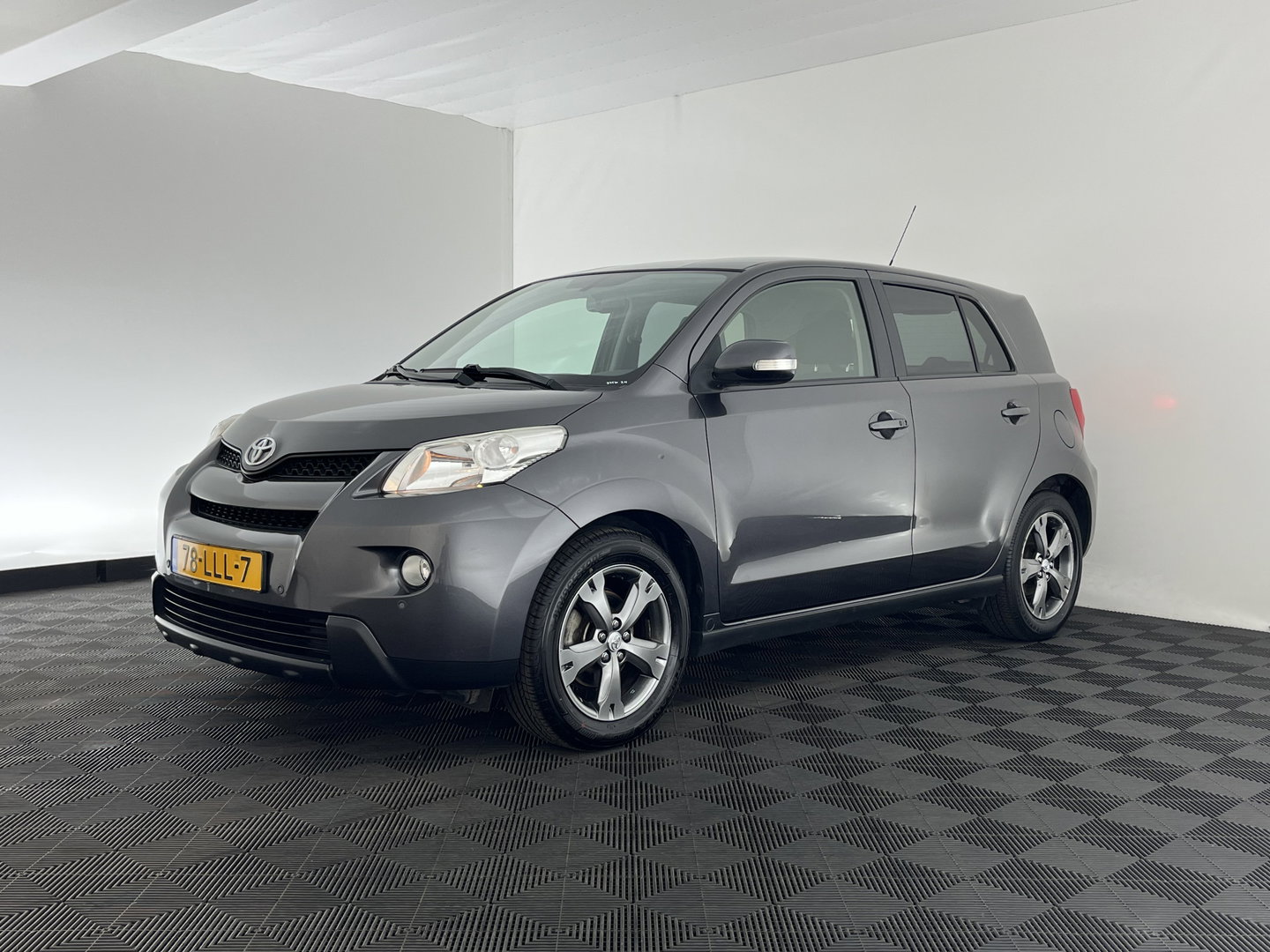 Toyota Urban Cruiser 1.3 VVT-i Dynamic *NAVI-FULLMAP | KEYLESS | ECC | PRIVACY-GLASS | TOWBAR | 16''ALU*