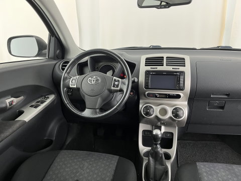 Toyota Urban Cruiser 1.3 VVT-i Dynamic *NAVI-FULLMAP | KEYLESS | ECC | PRIVACY-GLASS | TOWBAR | 16''ALU*