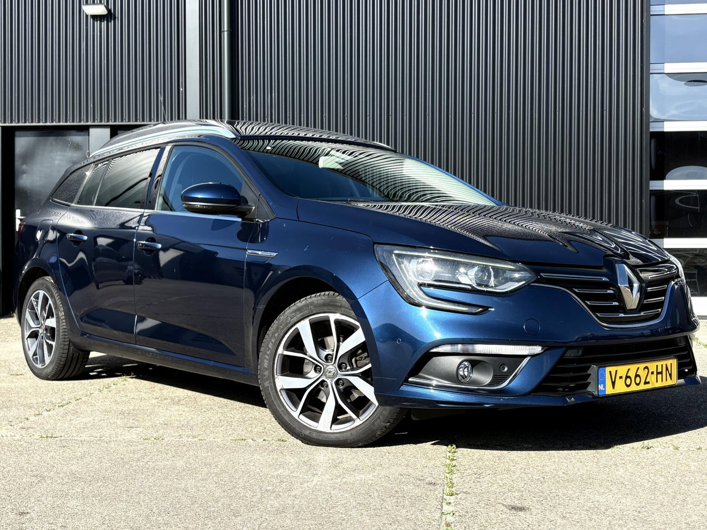 Renault Mégane Van 1.5 dCi BOSE | MARGE | AUTOMAAT | LED | GRIJS KENTEKEN | KEYLESS | CAMERA | CLIMA