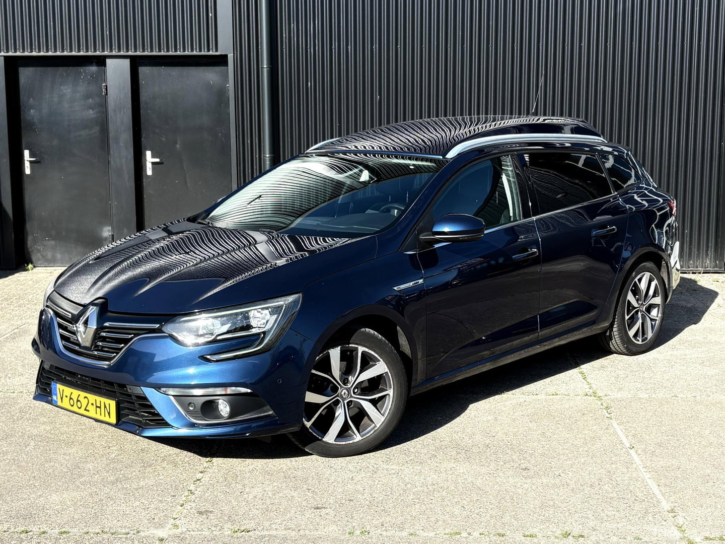 Renault Mégane Van 1.5 dCi BOSE | MARGE | AUTOMAAT | LED | GRIJS KENTEKEN | KEYLESS | CAMERA | CLIMA