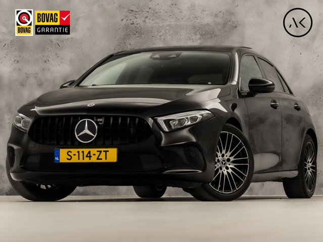 Mercedes-Benz A-Klasse - 200 AMG Sport 163Pk Automaat (PANORAMADAK, SFEERVERLICHTING, GROOT NAVI, WIDESCREEN, CAMERA, GETINT GLAS, SPORTSTOELEN, STOELVERWARMING, LEDER, NIEUWSTAAT)