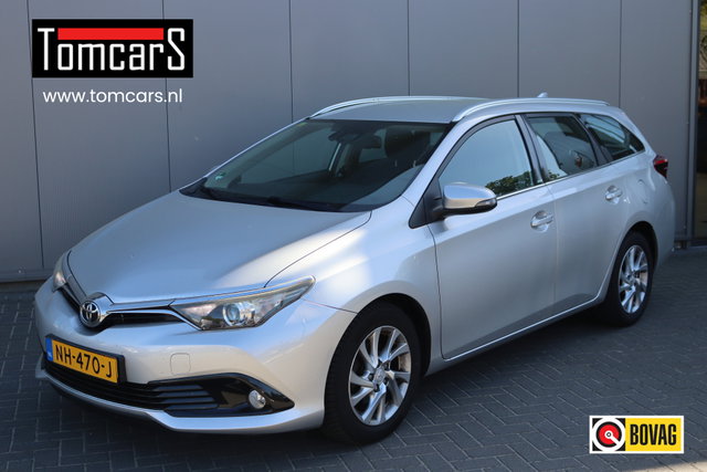 Toyota Auris - Touring Sports 1.2T 116PK Automaat Aspiration Navigatie/Camera/Stoelverwarming/Cruise-control