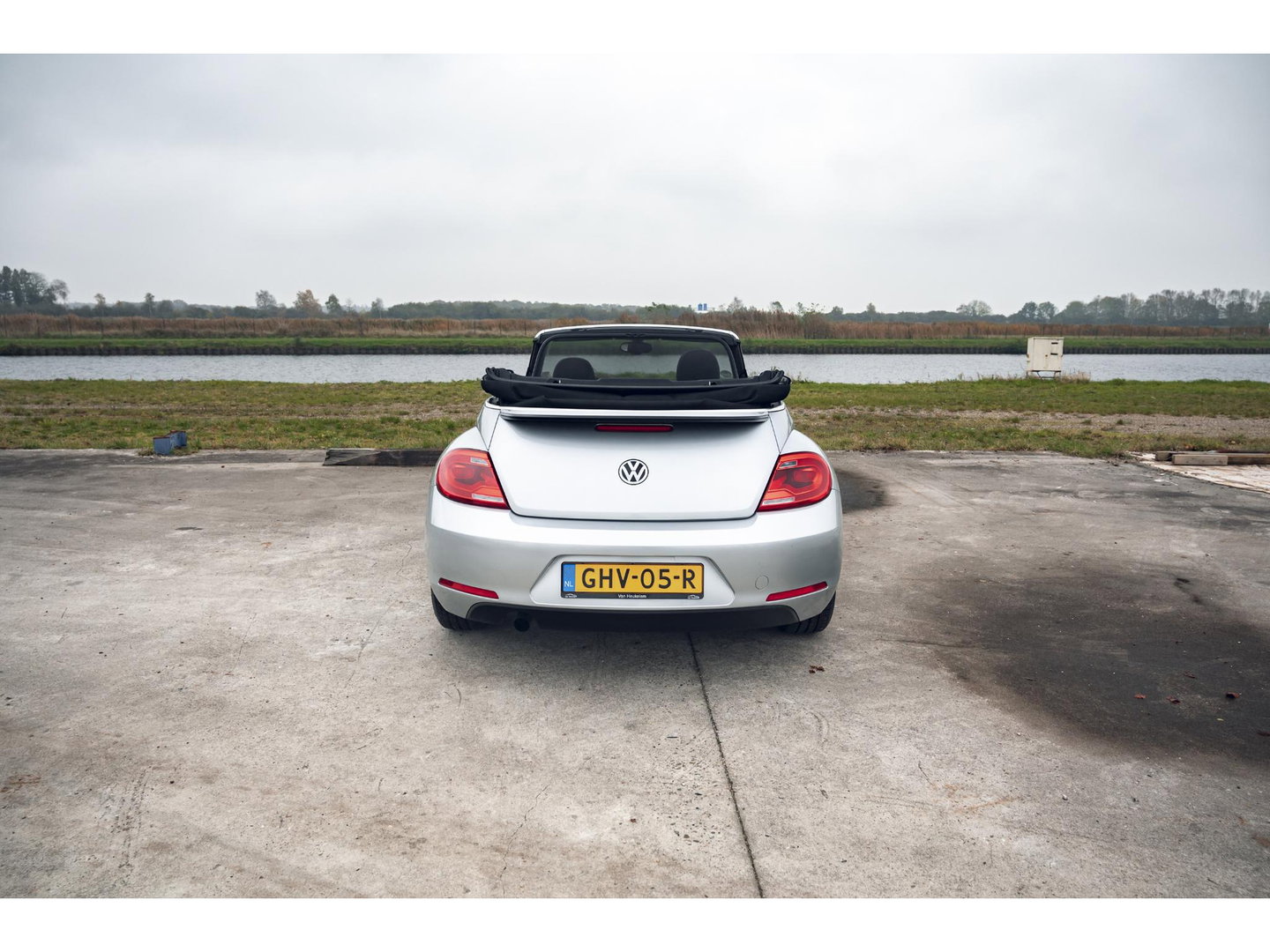 Volkswagen Beetle Cabriolet 1.2 TSI | LM VELGEN | STOELVERWARMING | ALL SEASON BANDEN