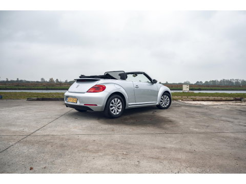 Volkswagen Beetle Cabriolet 1.2 TSI | LM VELGEN | STOELVERWARMING | ALL SEASON BANDEN