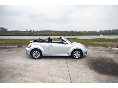 Volkswagen Beetle Cabriolet 1.2 TSI | LM VELGEN | STOELVERWARMING | ALL SEASON BANDEN