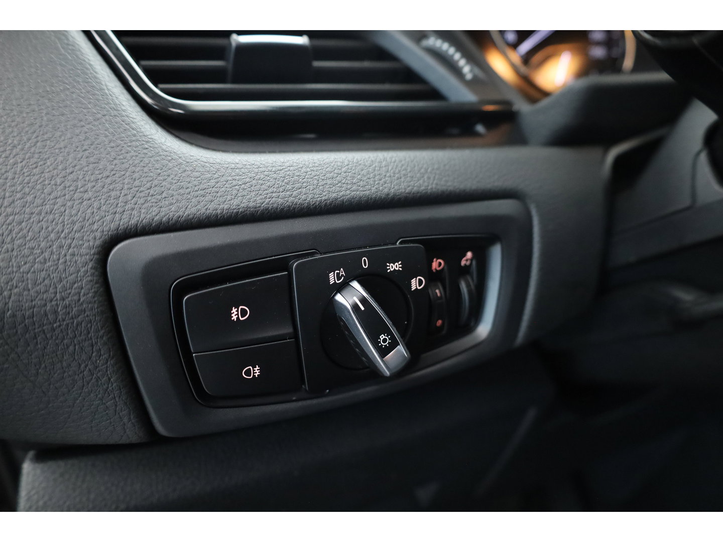 BMW 2 Serie Active Tourer 218i Executive | Cruise Control | All Season | Bluetooth | Navi | PDC+A