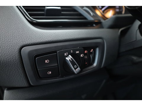 BMW 2 Serie Active Tourer 218i Executive | Cruise Control | All Season | Bluetooth | Navi | PDC+A