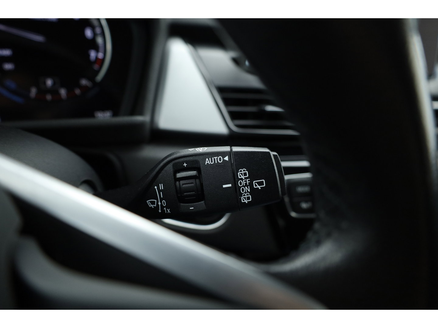 BMW 2 Serie Active Tourer 218i Executive | Cruise Control | All Season | Bluetooth | Navi | PDC+A
