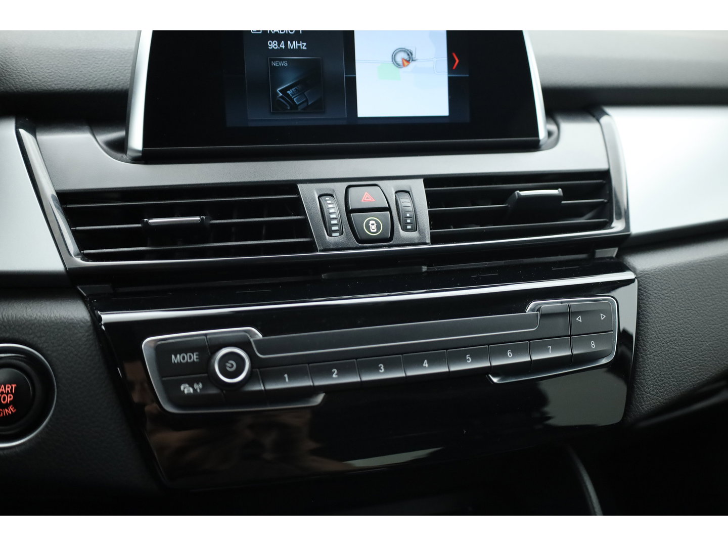 BMW 2 Serie Active Tourer 218i Executive | Cruise Control | All Season | Bluetooth | Navi | PDC+A