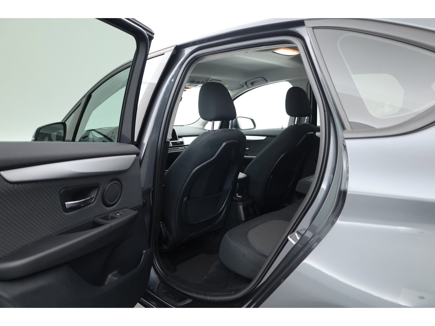 BMW 2 Serie Active Tourer 218i Executive | Cruise Control | All Season | Bluetooth | Navi | PDC+A
