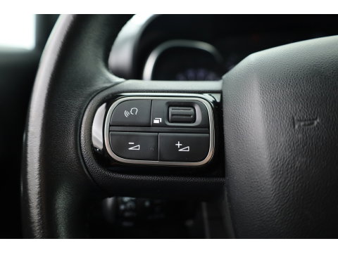 Citroën C3 Aircross 1.2 PureTech S&S Shine |  Cruise Control | Trekhaak | Keyless | HIFI | Camera | Apple CarPlay x