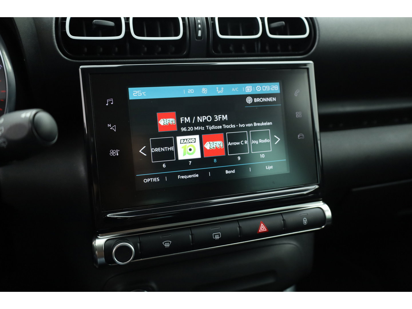 Citroën C3 Aircross 1.2 PureTech S&S Shine |  Cruise Control | Trekhaak | Keyless | HIFI | Camera | Apple CarPlay x