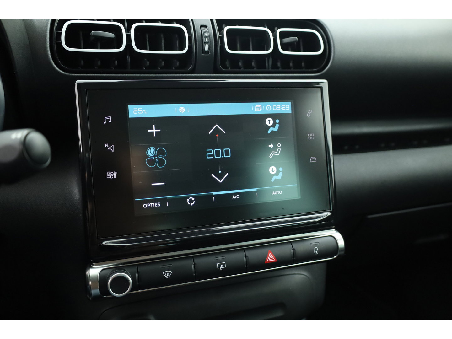 Citroën C3 Aircross 1.2 PureTech S&S Shine |  Cruise Control | Trekhaak | Keyless | HIFI | Camera | Apple CarPlay x