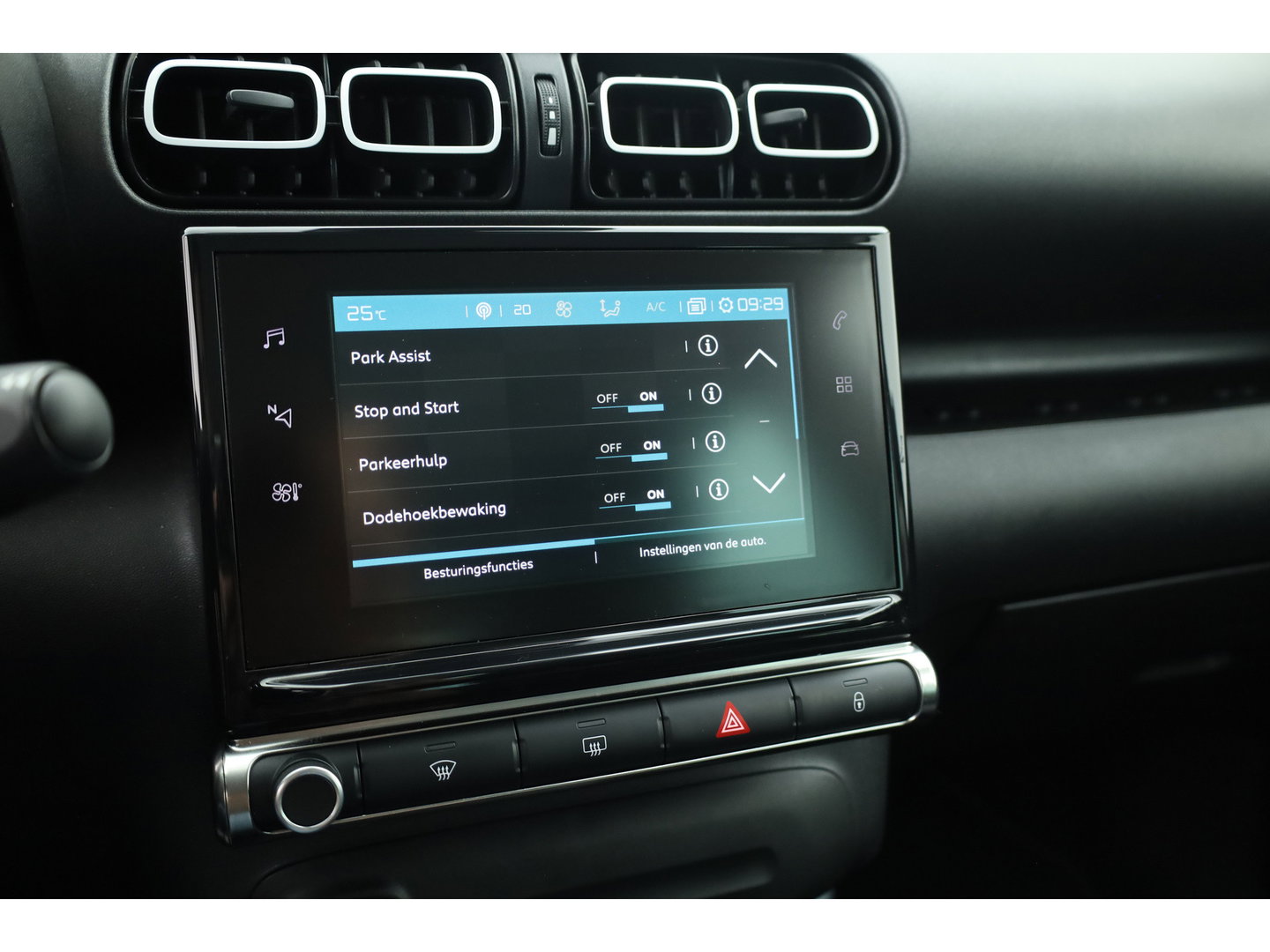 Citroën C3 Aircross 1.2 PureTech S&S Shine |  Cruise Control | Trekhaak | Keyless | HIFI | Camera | Apple CarPlay x
