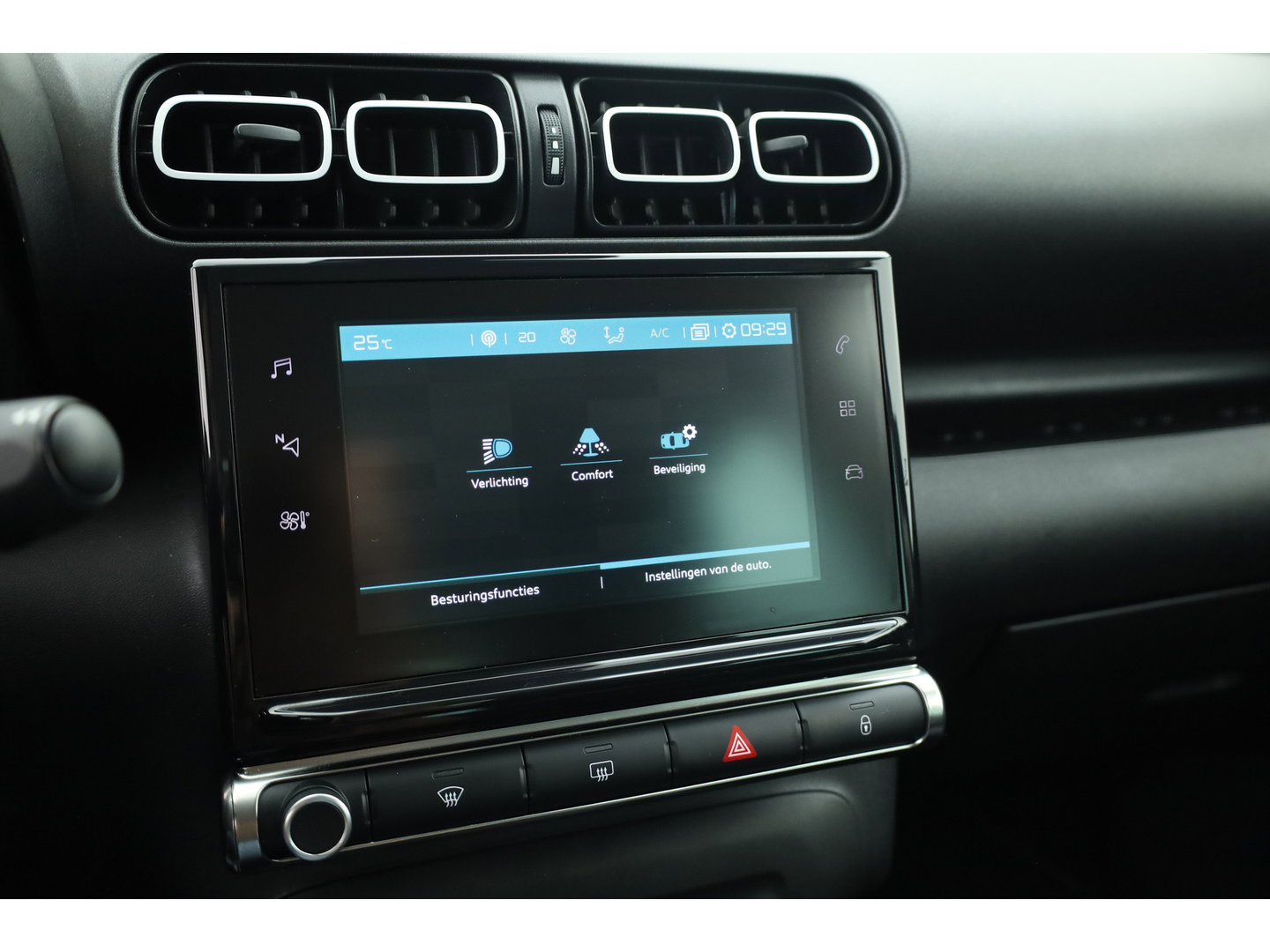 Citroën C3 Aircross 1.2 PureTech S&S Shine |  Cruise Control | Trekhaak | Keyless | HIFI | Camera | Apple CarPlay x