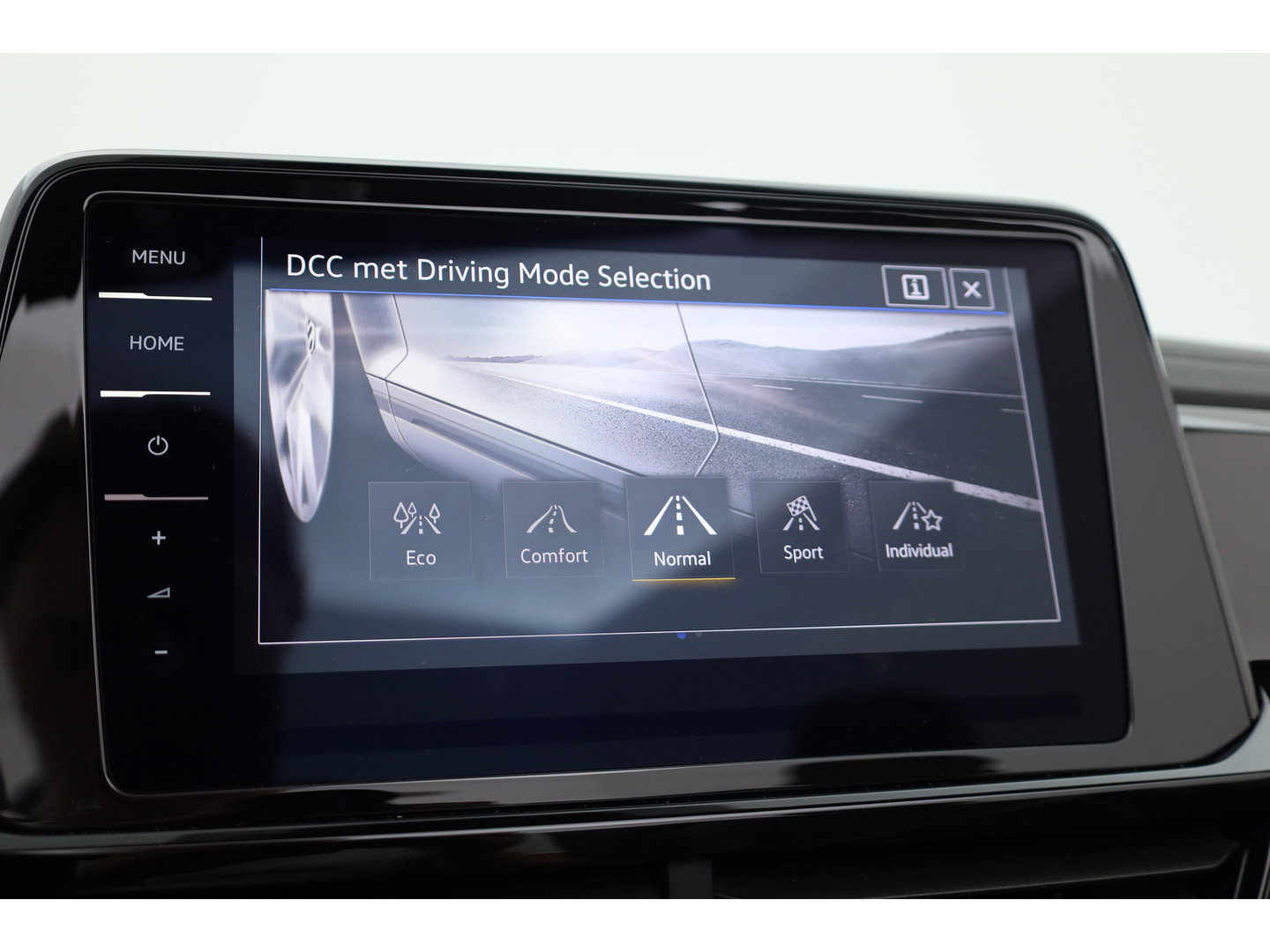Volkswagen T-Roc Cabrio 1.5 TSI R-Line Edition Grey | Nmr. 219/999 | MAT Grijs | Leder | Stoel- Stuurverw. | Beats | Adapt. Cruise | Camera | Keyless | 19'' x