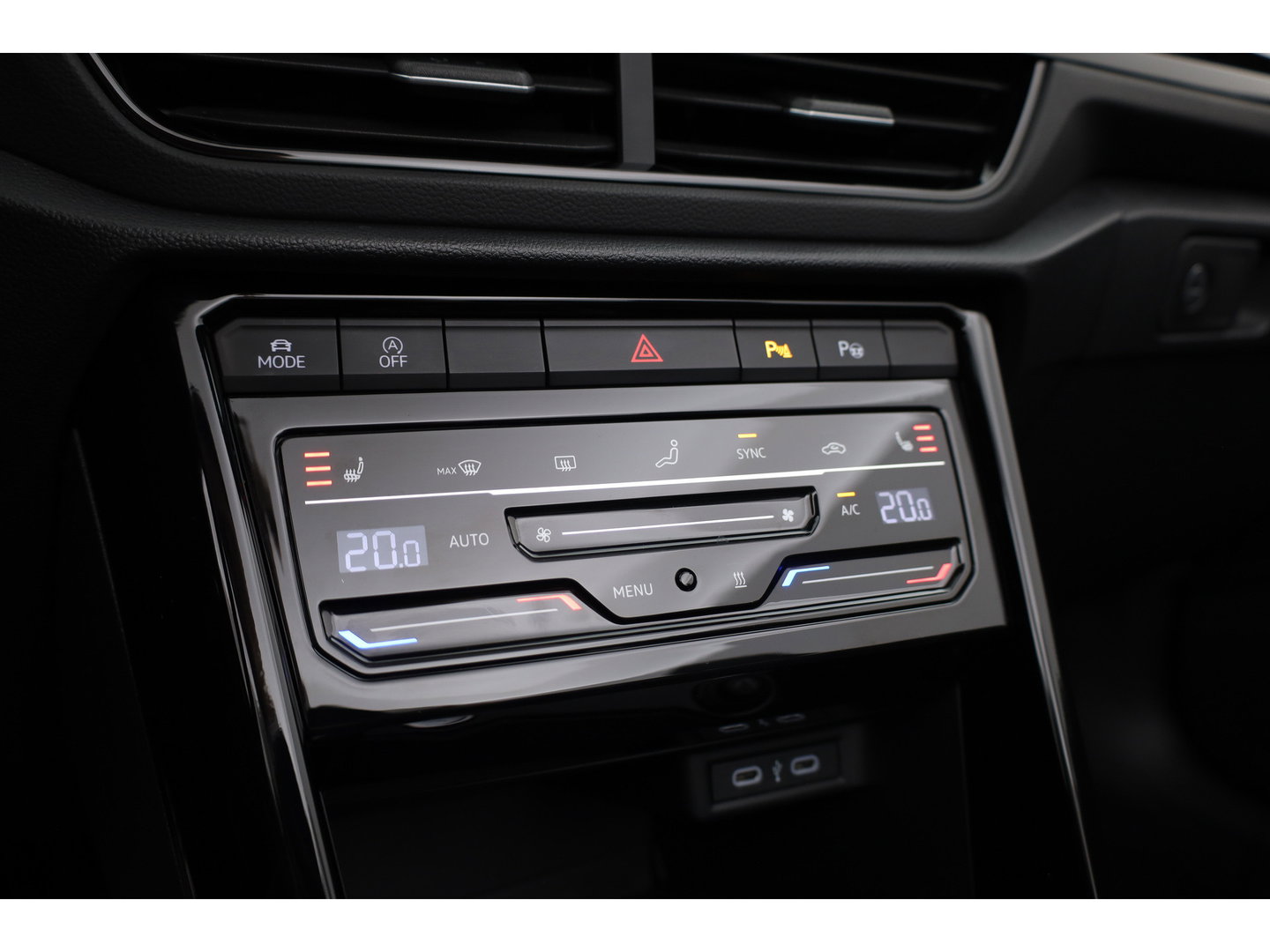 Volkswagen T-Roc Cabrio 1.5 TSI R-Line Edition Grey | Nmr. 219/999 | MAT Grijs | Leder | Stoel- Stuurverw. | Beats | Adapt. Cruise | Camera | Keyless | 19'' x