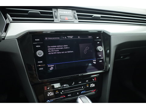 Volkswagen Passat 1.4 TSI PHEV GTE Business | Adapt. Cruise | Camera | Memory Seat | Stoel-Stuurverw. | Leder | Apple CarPlay & Android Auto