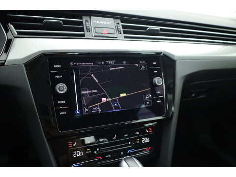 Volkswagen Passat 1.4 TSI PHEV GTE Business | Adapt. Cruise | Camera | Memory Seat | Stoel-Stuurverw. | Leder | Apple CarPlay & Android Auto