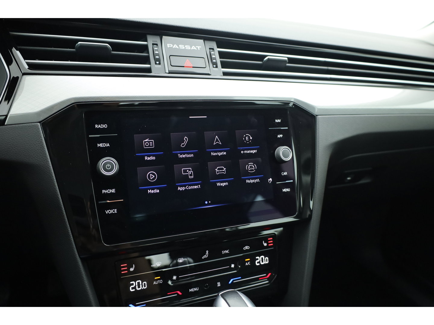 Volkswagen Passat 1.4 TSI PHEV GTE Business | Adapt. Cruise | Camera | Memory Seat | Stoel-Stuurverw. | Leder | Apple CarPlay & Android Auto