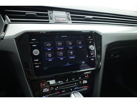 Volkswagen Passat 1.4 TSI PHEV GTE Business | Adapt. Cruise | Camera | Memory Seat | Stoel-Stuurverw. | Leder | Apple CarPlay & Android Auto
