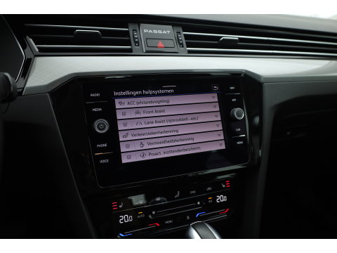 Volkswagen Passat 1.4 TSI PHEV GTE Business | Adapt. Cruise | Camera | Memory Seat | Stoel-Stuurverw. | Leder | Apple CarPlay & Android Auto