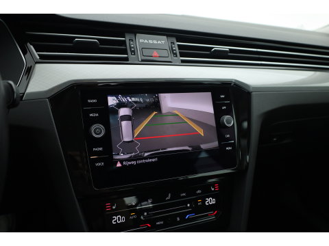 Volkswagen Passat 1.4 TSI PHEV GTE Business | Adapt. Cruise | Camera | Memory Seat | Stoel-Stuurverw. | Leder | Apple CarPlay & Android Auto