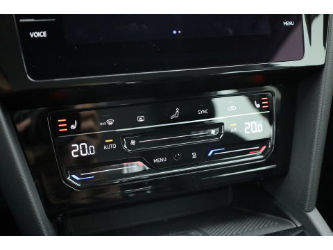 Volkswagen Passat 1.4 TSI PHEV GTE Business | Adapt. Cruise | Camera | Memory Seat | Stoel-Stuurverw. | Leder | Apple CarPlay & Android Auto