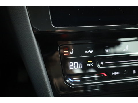 Volkswagen Passat 1.4 TSI PHEV GTE Business | Adapt. Cruise | Camera | Memory Seat | Stoel-Stuurverw. | Leder | Apple CarPlay & Android Auto