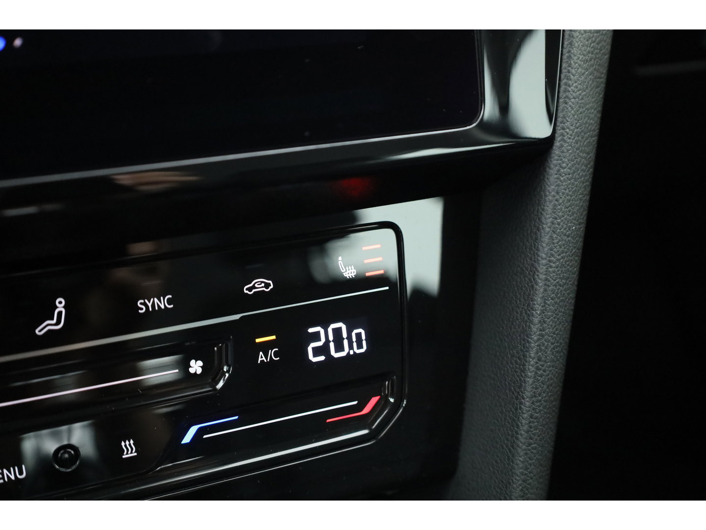 Volkswagen Passat 1.4 TSI PHEV GTE Business | Adapt. Cruise | Camera | Memory Seat | Stoel-Stuurverw. | Leder | Apple CarPlay & Android Auto