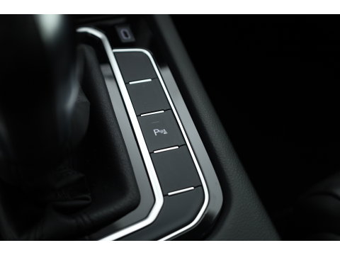 Volkswagen Passat 1.4 TSI PHEV GTE Business | Adapt. Cruise | Camera | Memory Seat | Stoel-Stuurverw. | Leder | Apple CarPlay & Android Auto