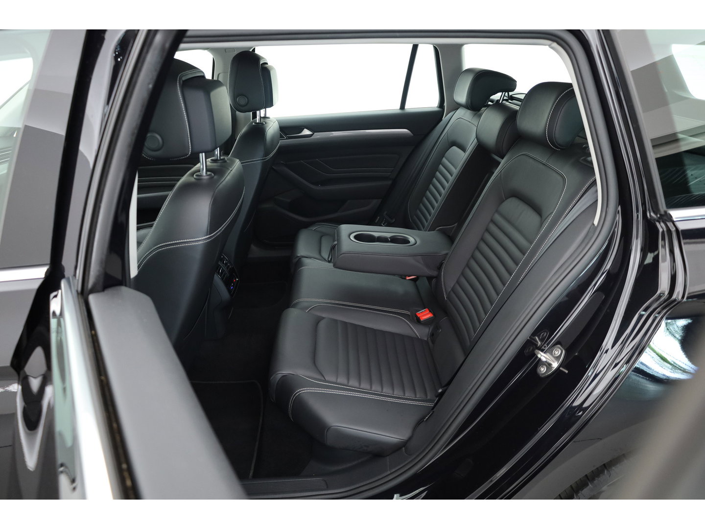 Volkswagen Passat 1.4 TSI PHEV GTE Business | Adapt. Cruise | Camera | Memory Seat | Stoel-Stuurverw. | Leder | Apple CarPlay & Android Auto