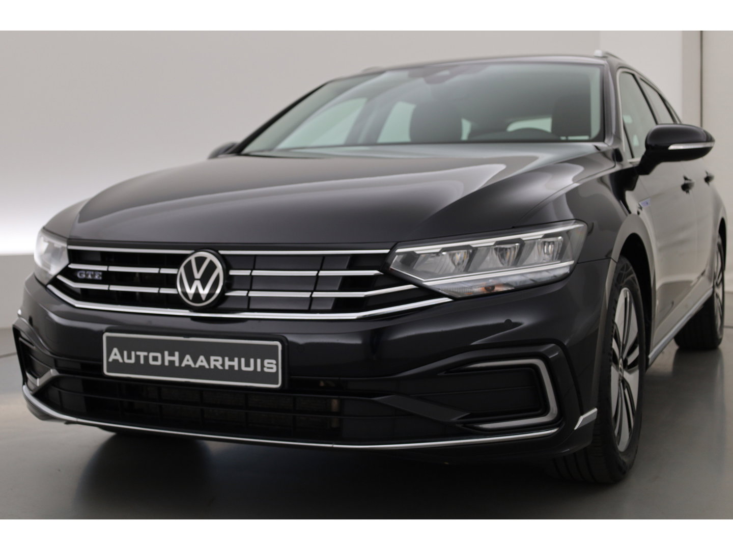 Volkswagen Passat 1.4 TSI PHEV GTE Business | Adapt. Cruise | Camera | Memory Seat | Stoel-Stuurverw. | Leder | Apple CarPlay & Android Auto