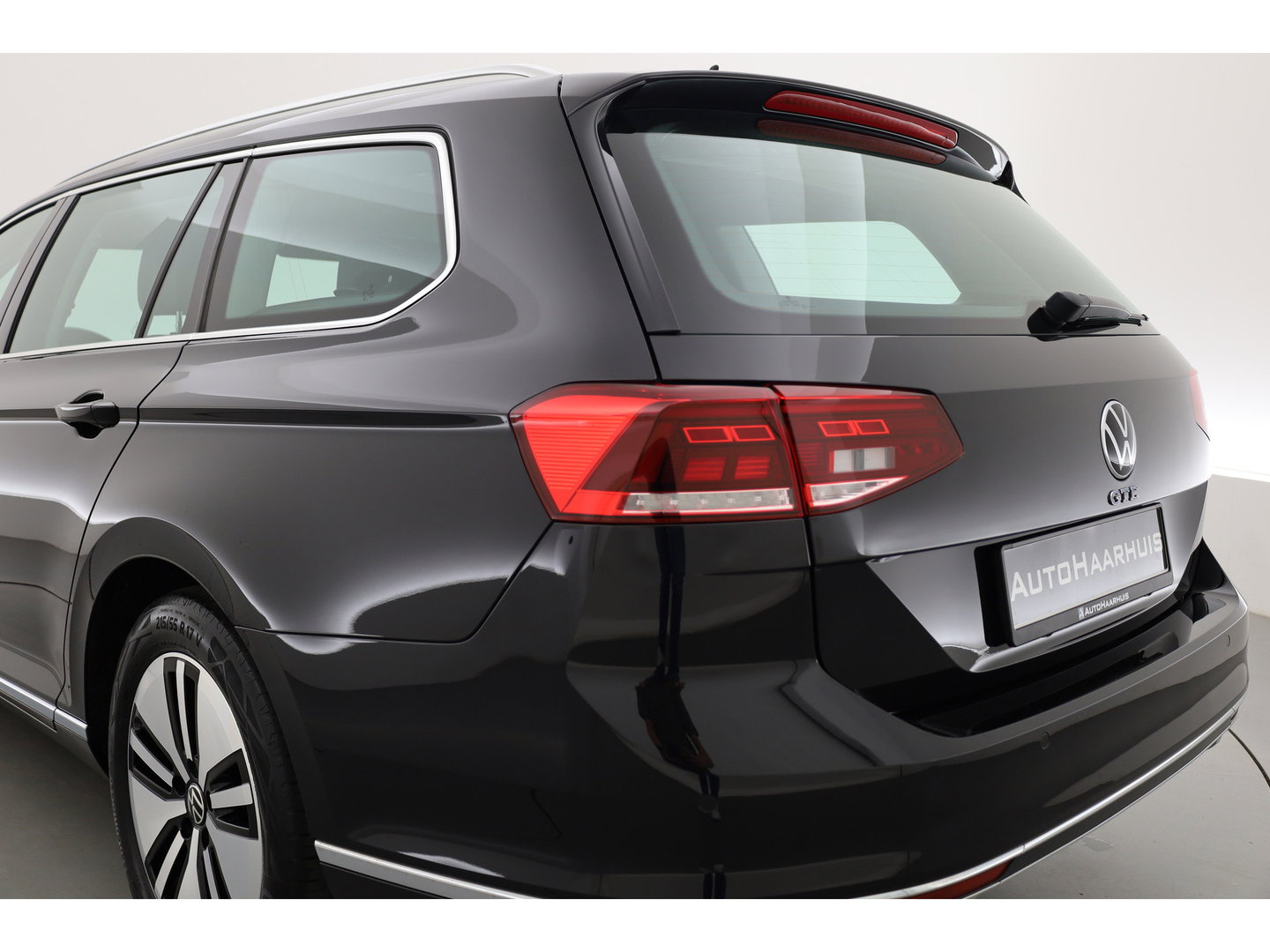 Volkswagen Passat 1.4 TSI PHEV GTE Business | Adapt. Cruise | Camera | Memory Seat | Stoel-Stuurverw. | Leder | Apple CarPlay & Android Auto