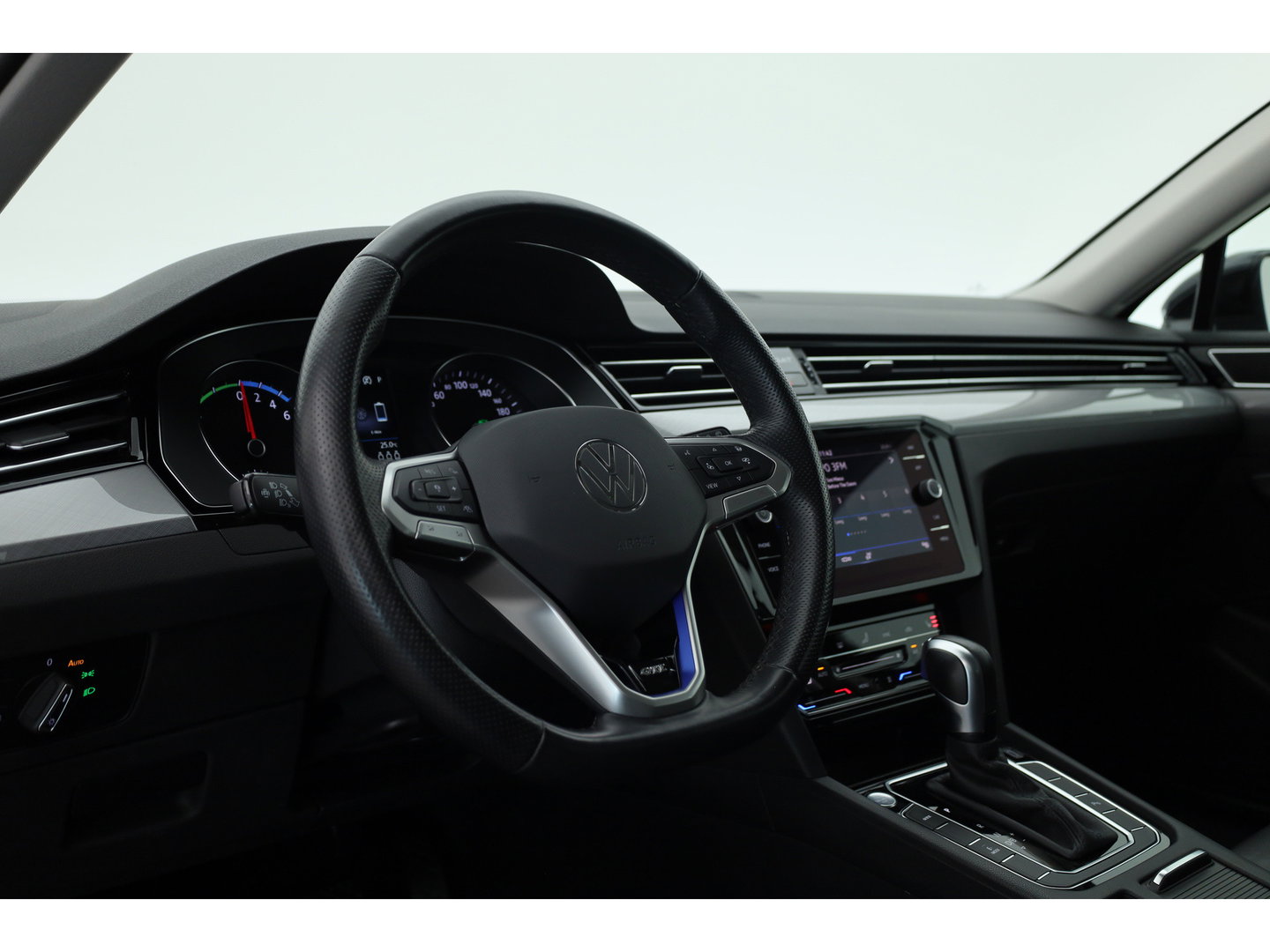 Volkswagen Passat 1.4 TSI PHEV GTE Business | Adapt. Cruise | Camera | Memory Seat | Stoel-Stuurverw. | Leder | Apple CarPlay & Android Auto