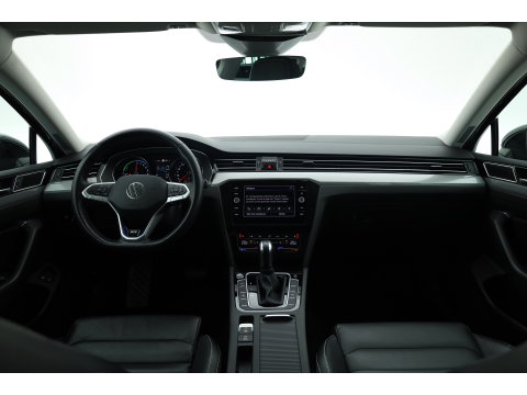 Volkswagen Passat 1.4 TSI PHEV GTE Business | Adapt. Cruise | Camera | Memory Seat | Stoel-Stuurverw. | Leder | Apple CarPlay & Android Auto