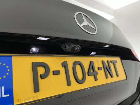 Mercedes-Benz C-Klasse 180 AMG Line (INCL.BTW) *LEATHER | FULL-LED | HEATED-SPORTSEATS | DIGI-COCKPIT | BLINDSPOT | CAMERA | DAB | AMBIENT-LIGHT | SHIFT-PADDLES | PRIVACY-GLASS | ECC | PDC | CRUISE | 19''ALU*