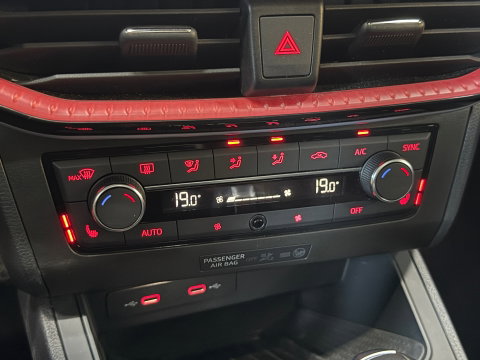 SEAT Ibiza 1.5 TSI FR*Pano*Beats*Camera*Keyless