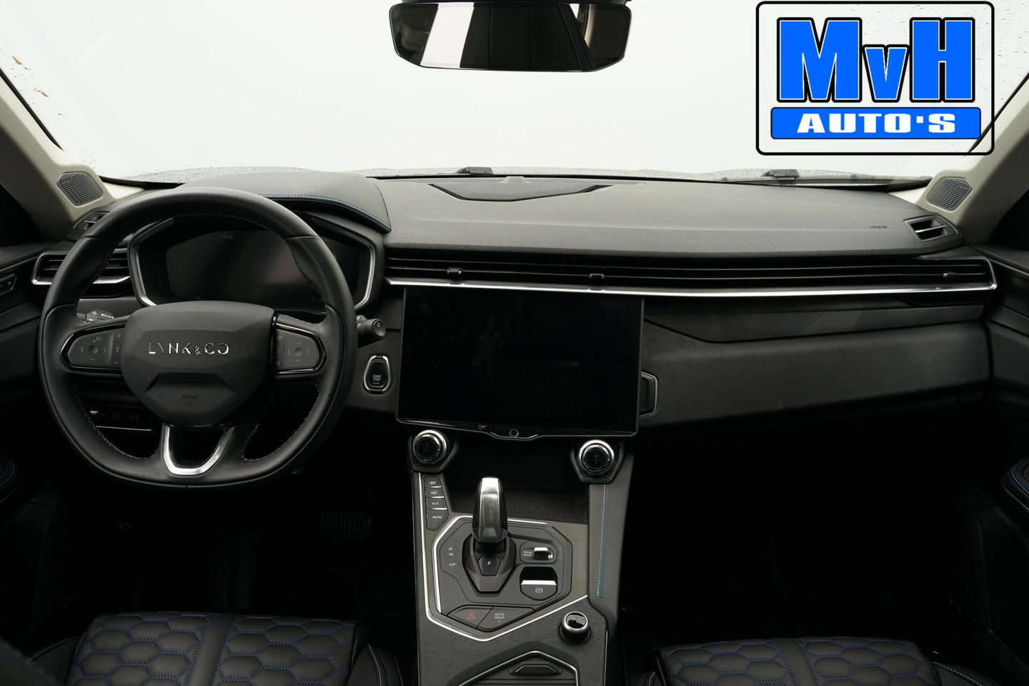 Lynk & Co 01 1.5 Plug-in Hybride|FULL BLACK XL|LEER|360ºCAM