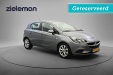Opel Corsa - 1.4 Favourite - Carplay, Navi, Cruise, Lichtmetalen Velgen GERESERVEERD!!!