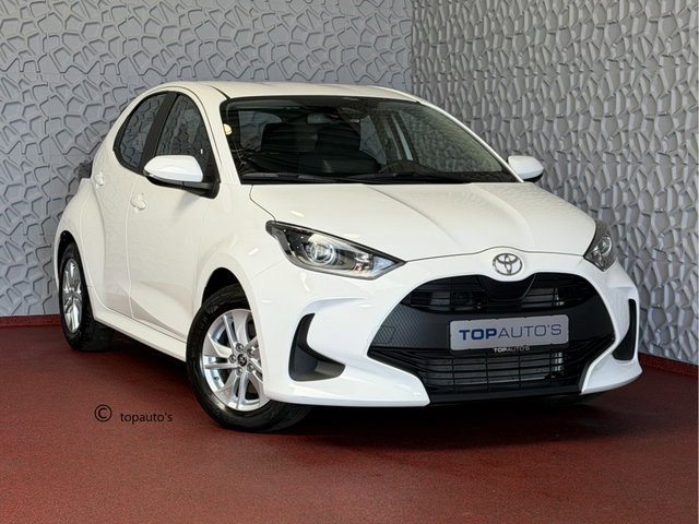 Toyota Yaris - 1.5 HYBRID STOEL/STUUR VERW CARPLAY CAMERA LMV ADAP.CRUISE ✅ Top Auto's Wijchen , Al 30 Jaar verkoop van Toyota , Type's Launch / Executive / Dynamic / First Edition / Business / Zowel Phev / Hev / Benzine / met fabrieksgarantie ✅