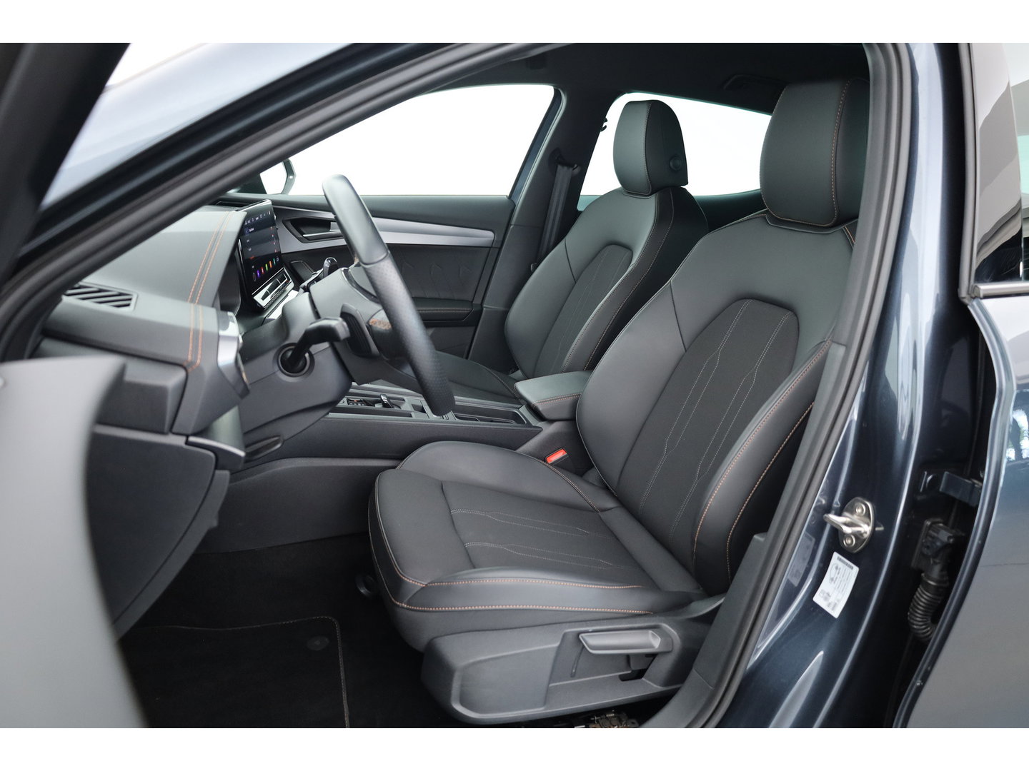 CUPRA Formentor 1.4 e-Hybrid Business | Dig. Cockpit | Adapt. Cruise | Camera | Keyless | Stoel-Stuurverw. | 18'' | SOH 96% | x
