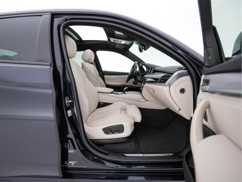 BMW X6 M50d (INCL-BTW) Aut. *PANO | HEAD-UP | LEATHER | FULL-LED | HARMAN/KARDON | DIGI-COCKPIT | CAMERA | MEMORY-PACK | HEATED-COMFORTSEATS | NAVI-FULLMAP | SHIFT-PADDLES | PRIVACYGLASS | 20"ALU*