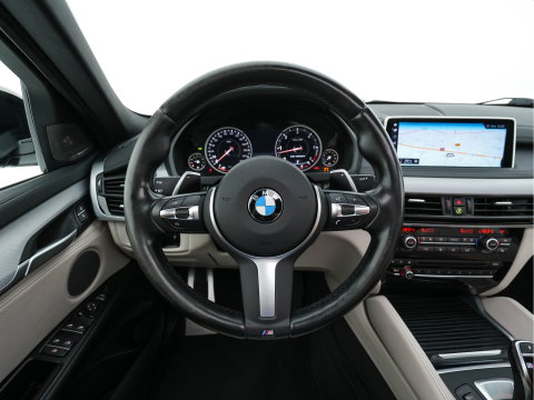 BMW X6 M50d (INCL-BTW) Aut. *PANO | HEAD-UP | LEATHER | FULL-LED | HARMAN/KARDON | DIGI-COCKPIT | CAMERA | MEMORY-PACK | HEATED-COMFORTSEATS | NAVI-FULLMAP | SHIFT-PADDLES | PRIVACYGLASS | 20"ALU*