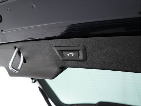 BMW X6 M50d (INCL-BTW) Aut. *PANO | HEAD-UP | LEATHER | FULL-LED | HARMAN/KARDON | DIGI-COCKPIT | CAMERA | MEMORY-PACK | HEATED-COMFORTSEATS | NAVI-FULLMAP | SHIFT-PADDLES | PRIVACYGLASS | 20"ALU*